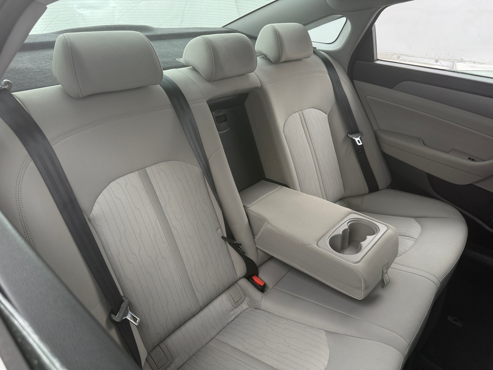 Thumbnail: 2016 Hyundai Sonata - 6