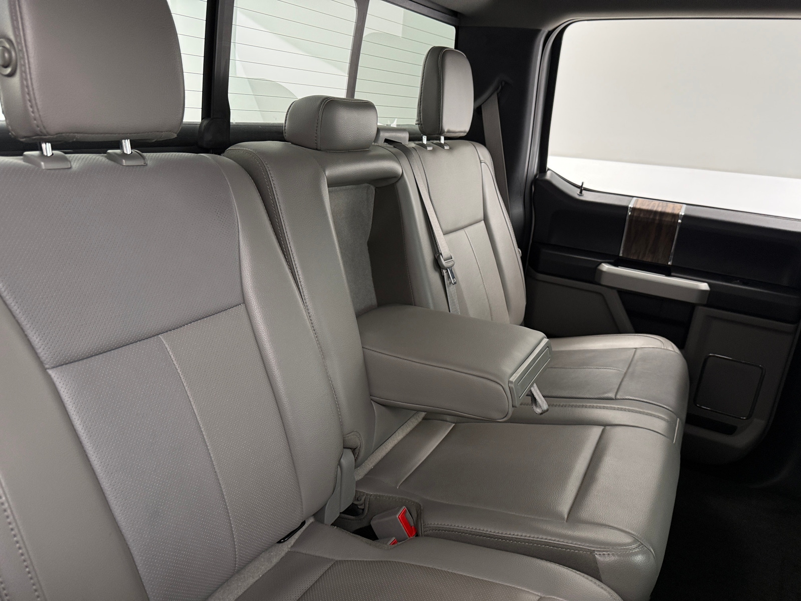 Thumbnail: 2018 Ford Econoline - 5
