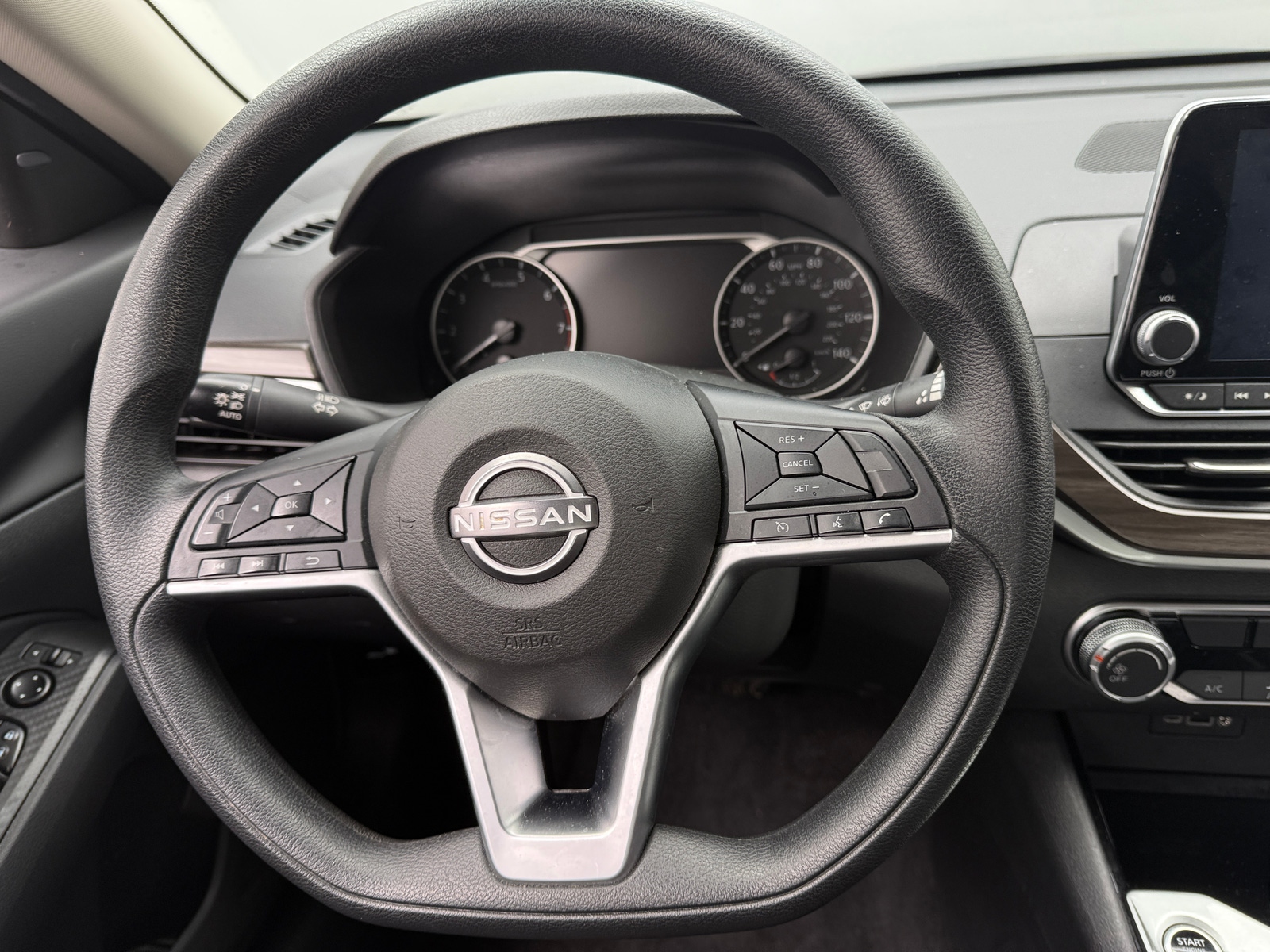 Thumbnail: 2024 Nissan Altima - 5