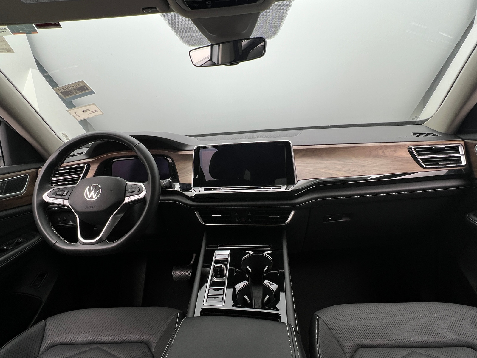 Thumbnail: 2024 Volkswagen Atlas - 2