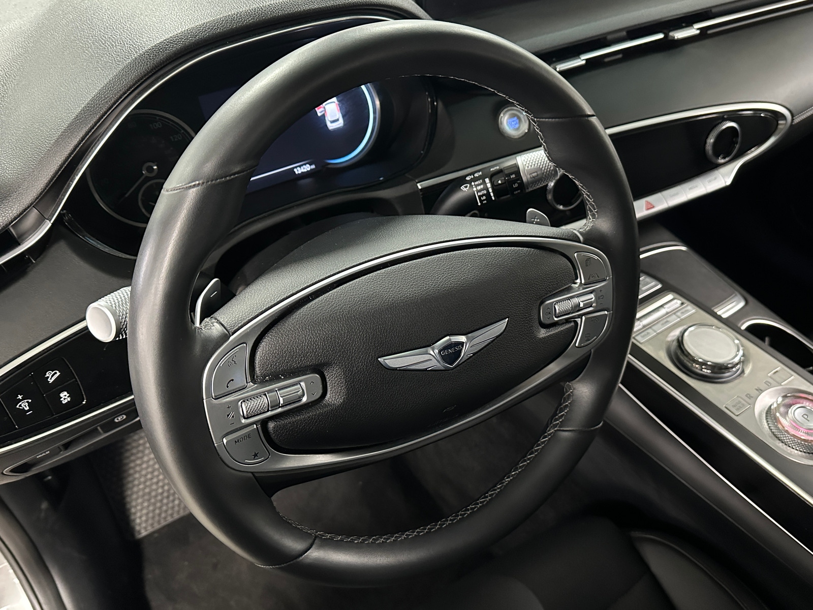 Thumbnail: 2025 Genesis GV70 - 4