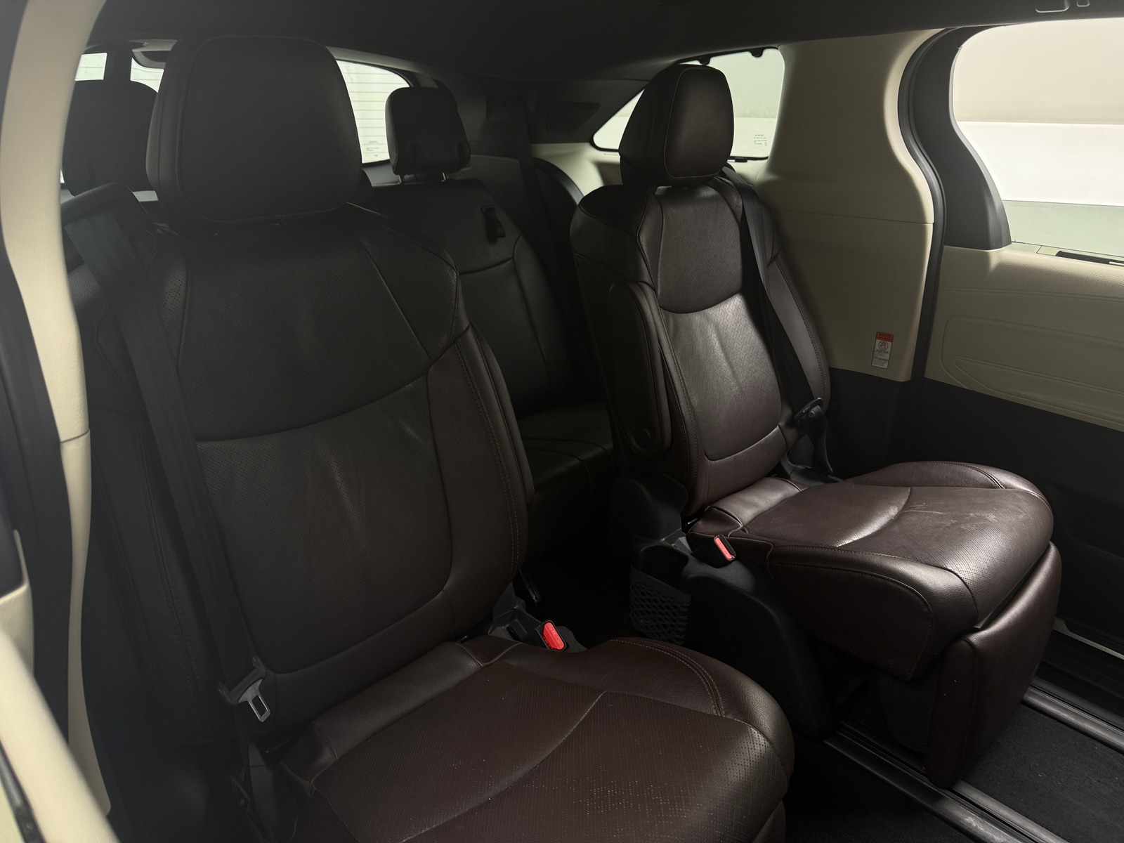 Thumbnail: 2021 Toyota Sienna - 5