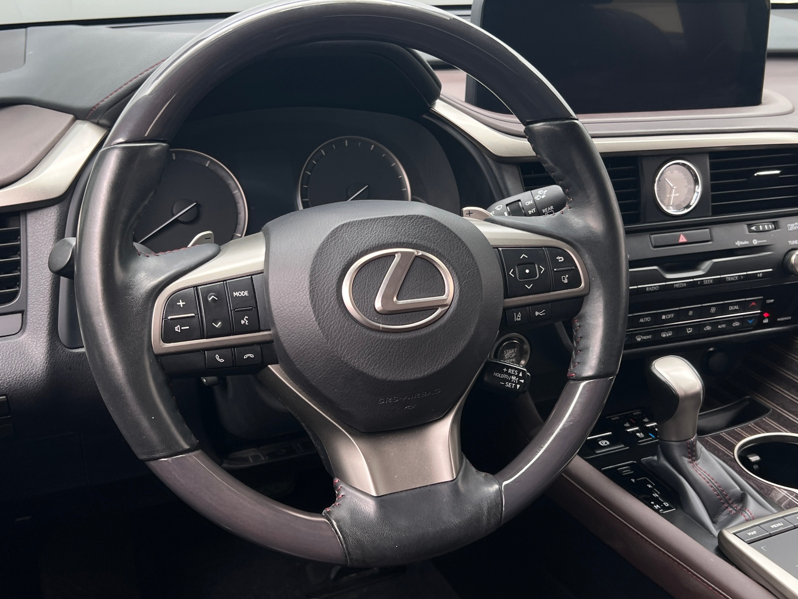 Thumbnail: 2020 Lexus RX - 4
