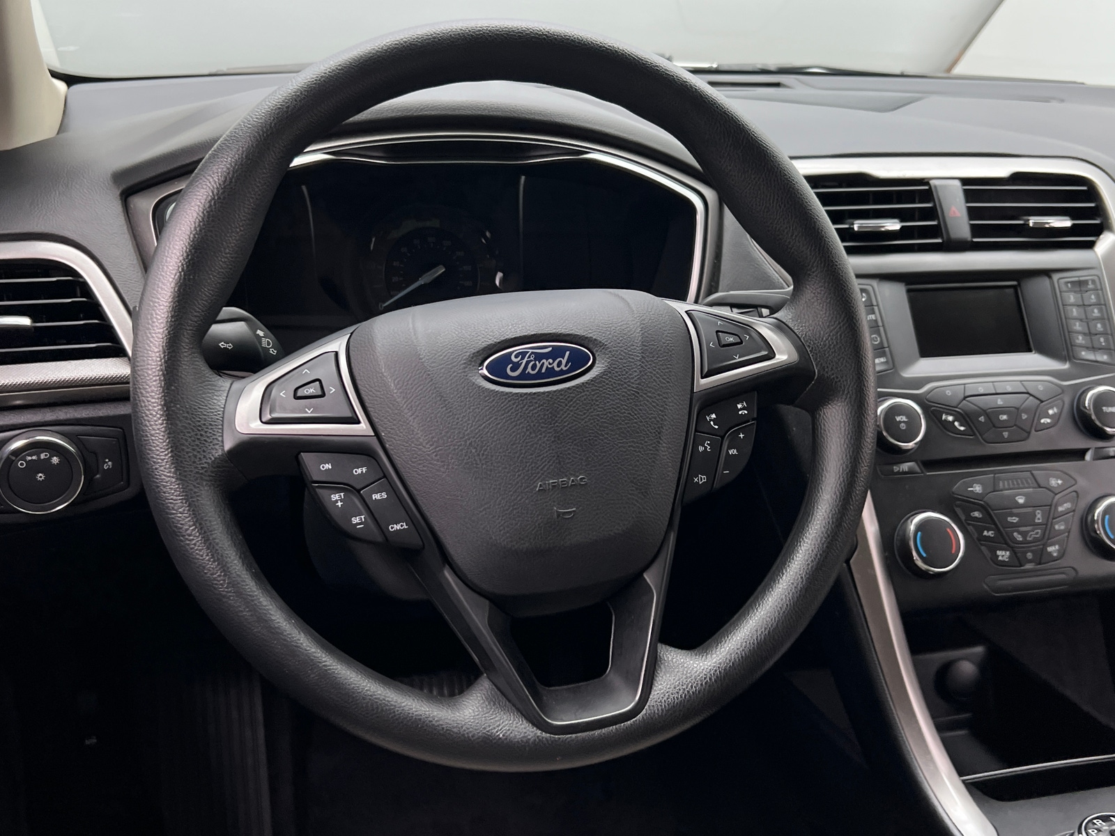 Thumbnail: 2017 Ford Fusion - 5