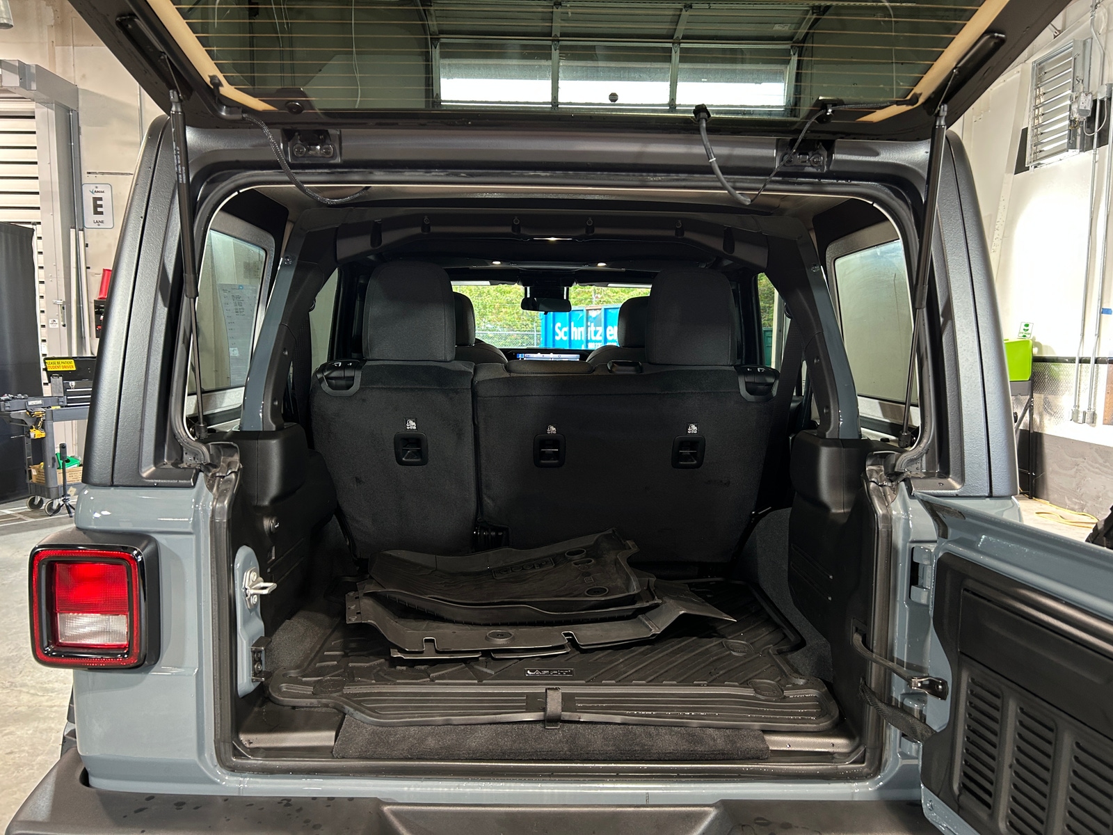Thumbnail: 2024 Jeep Wrangler - 7