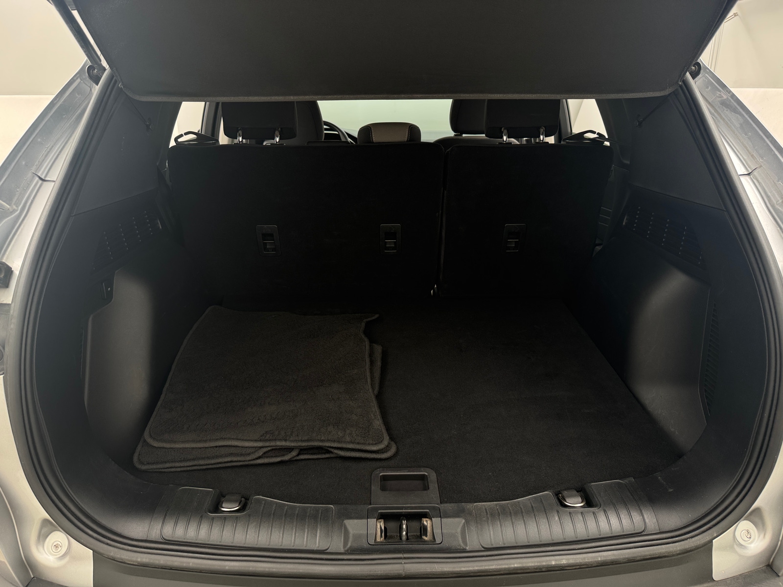 Thumbnail: 2021 Ford Escape - 7