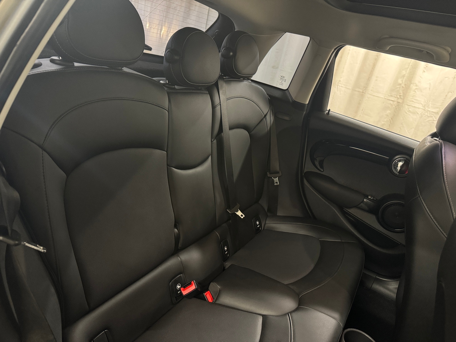 Thumbnail: 2019 MINI Cooper Hardtop - 5