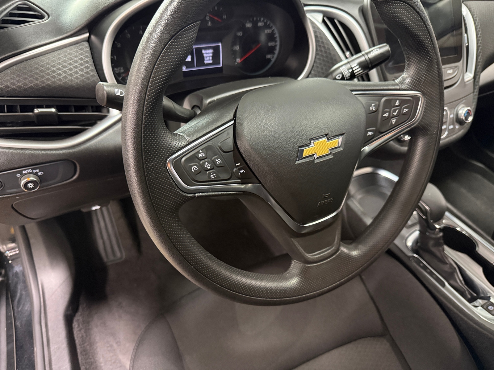 Thumbnail: 2025 Chevrolet Malibu - 5