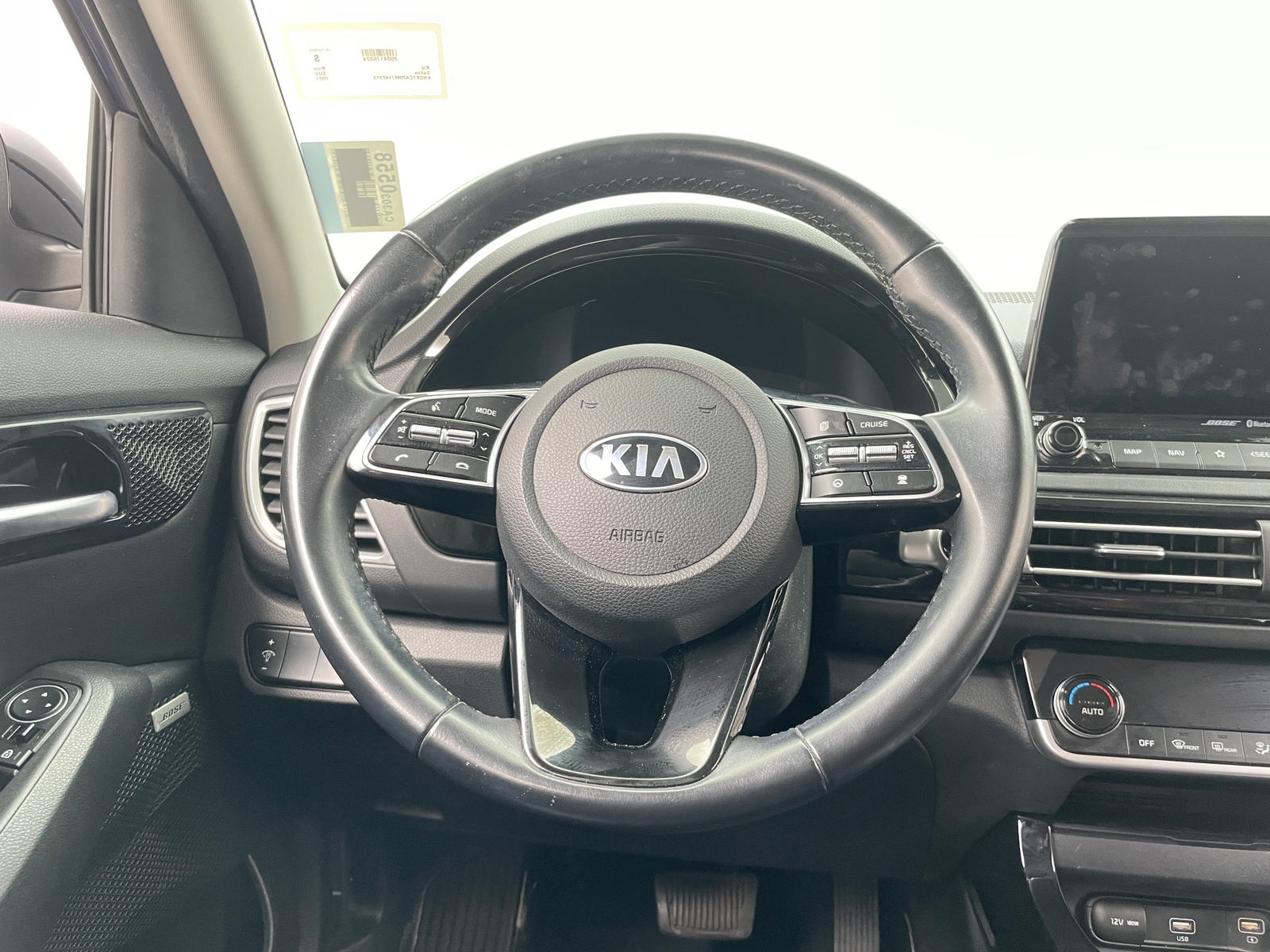 Thumbnail: 2021 Kia Seltos - 4