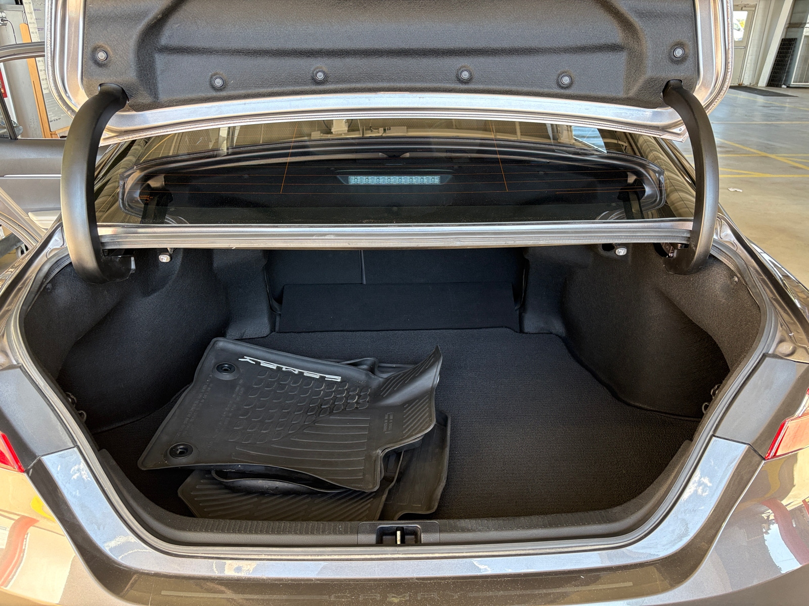 Thumbnail: 2021 Toyota Camry - 7