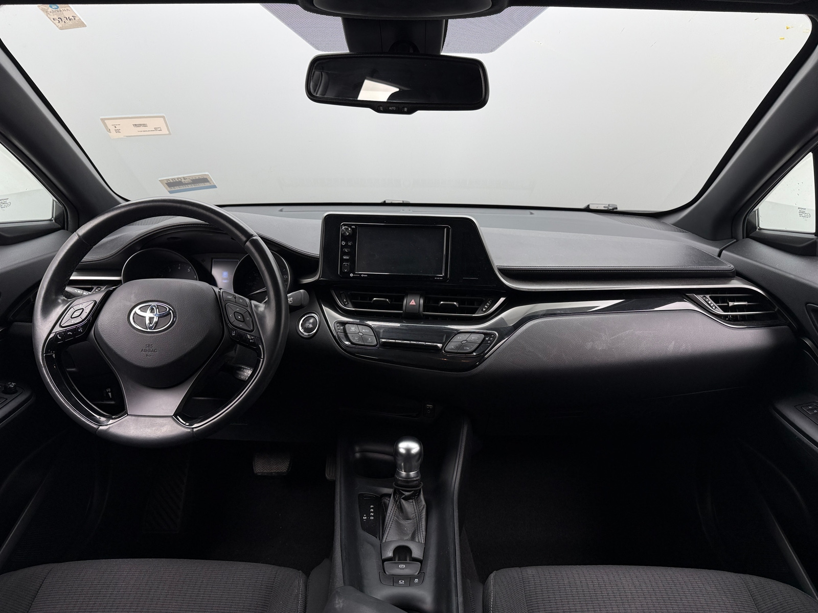 Thumbnail: 2018 Toyota C-HR - 3