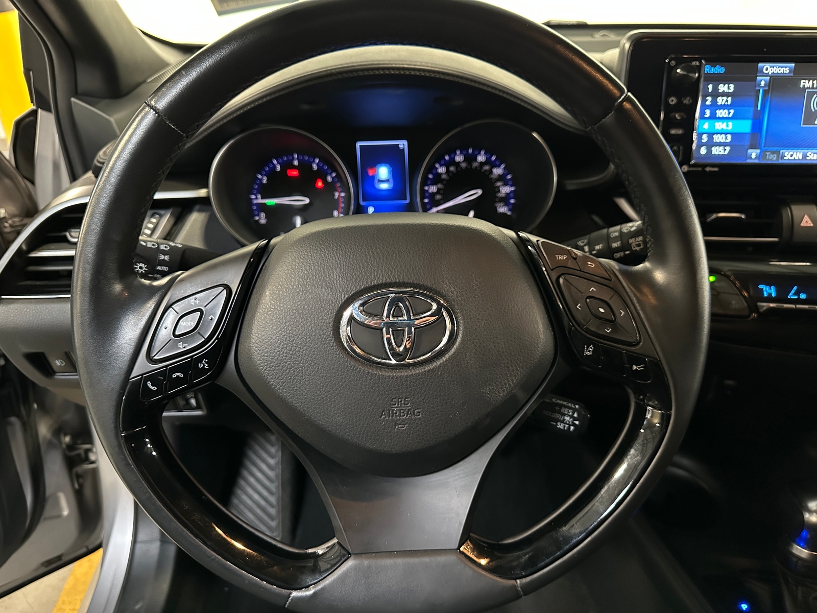 Thumbnail: 2018 Toyota C-HR - 5
