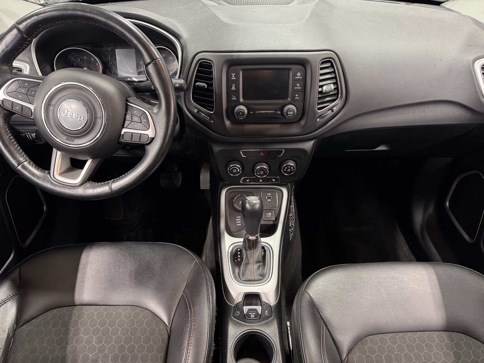 Thumbnail: 2018 Jeep Compass - 3