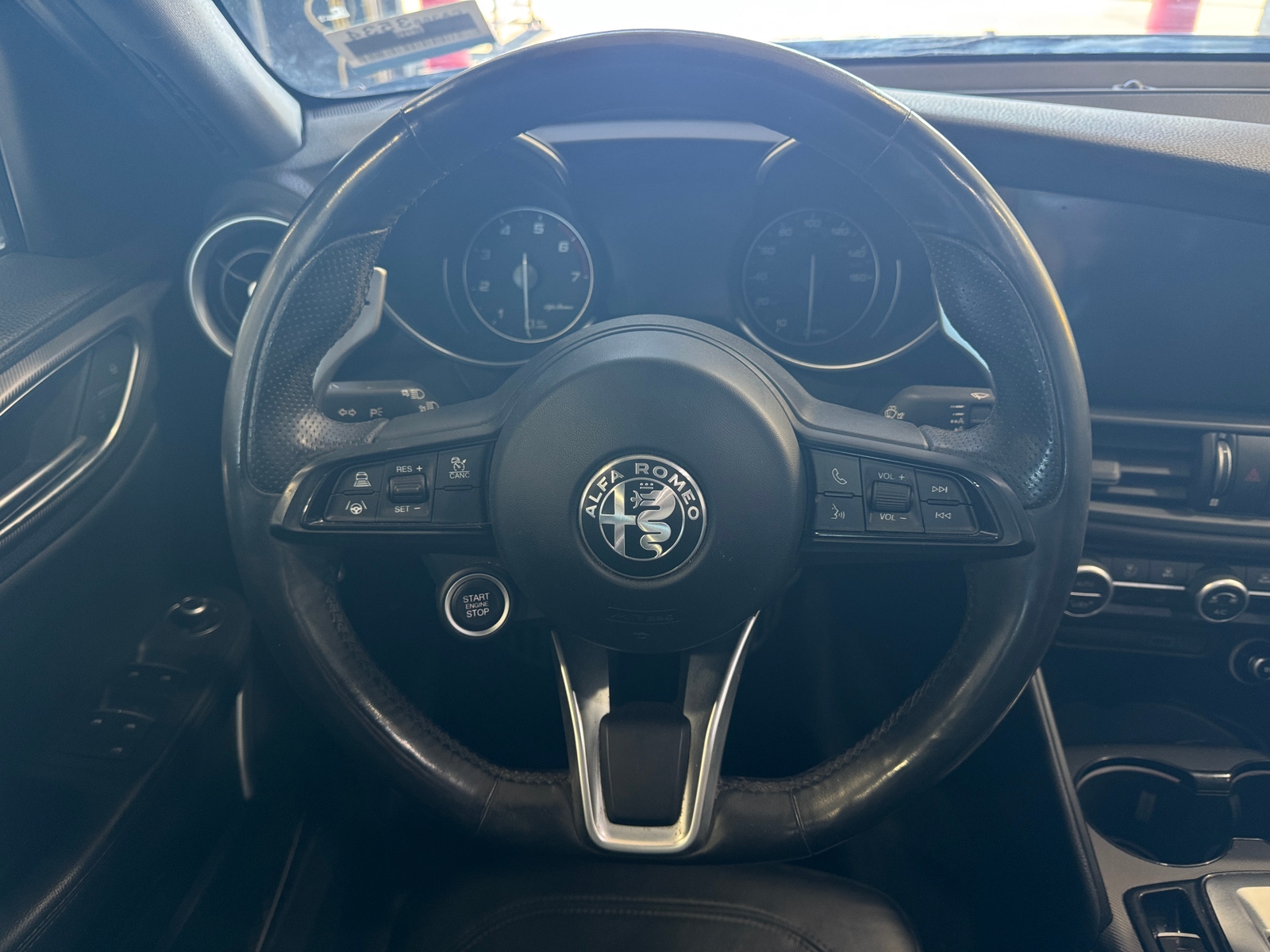Thumbnail: 2020 Alfa Romeo Giulia - 4
