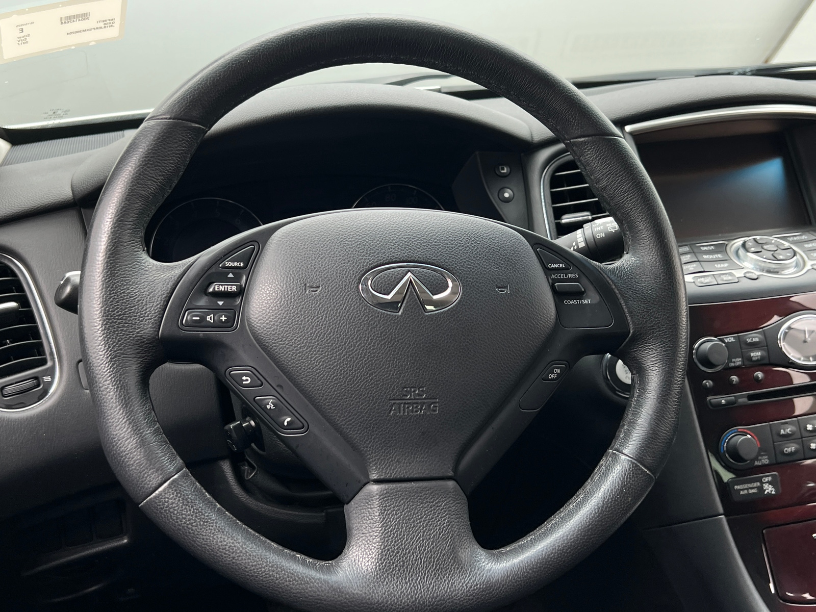 Thumbnail: 2017 INFINITI QX50 - 4