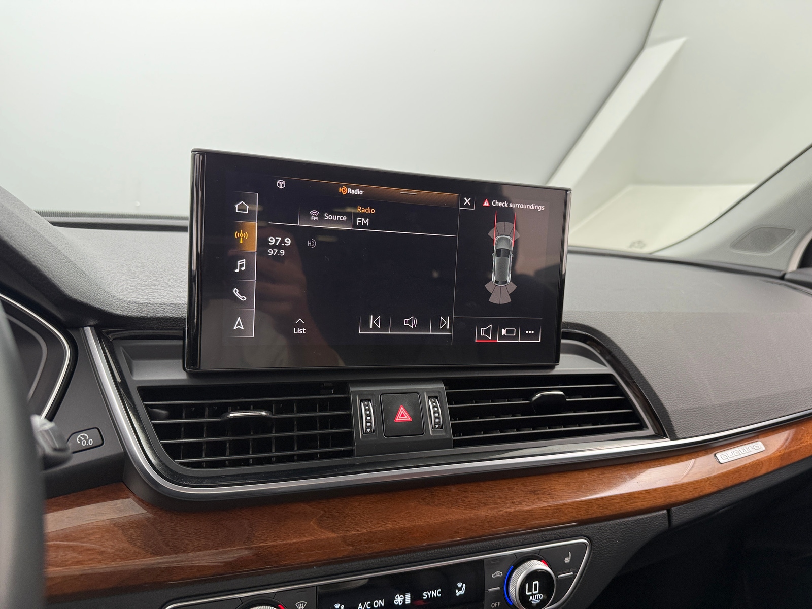 Thumbnail: 2022 Audi Q5 - 3