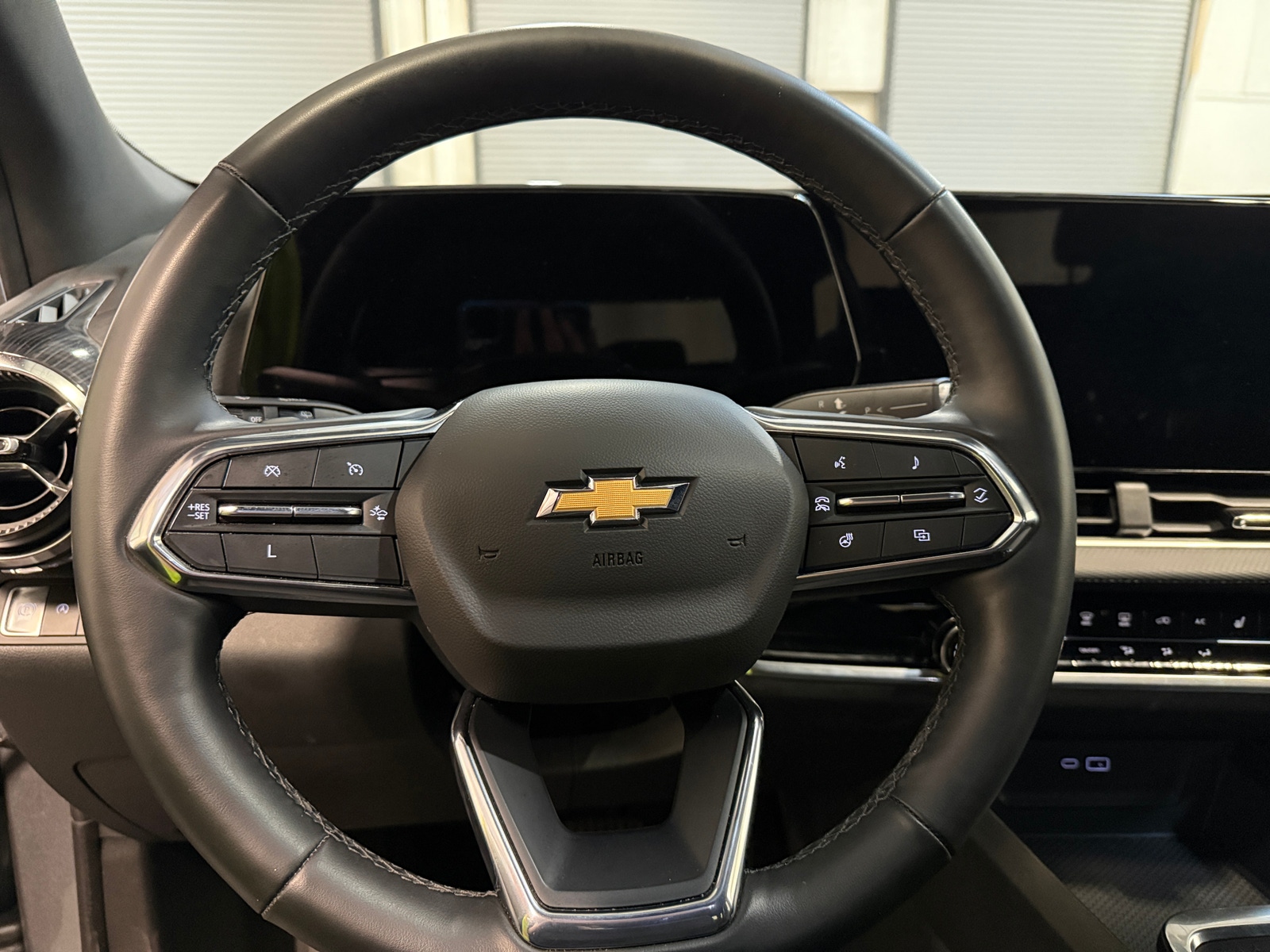 Thumbnail: 2025 Chevrolet Equinox - 5