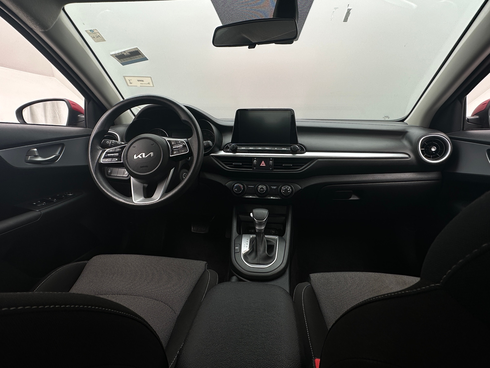 Thumbnail: 2024 Kia Forte - 3