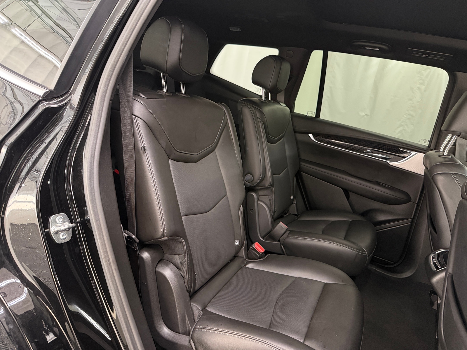 Thumbnail: 2025 Cadillac XT6 - 5