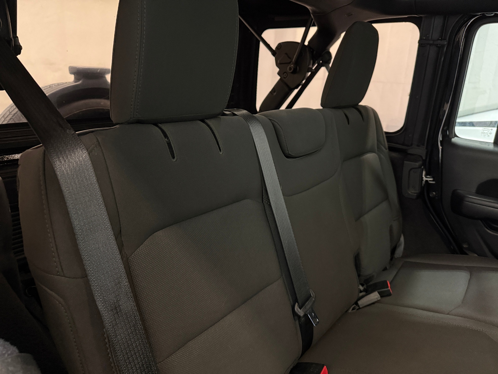 Thumbnail: 2019 Jeep Wrangler - 6