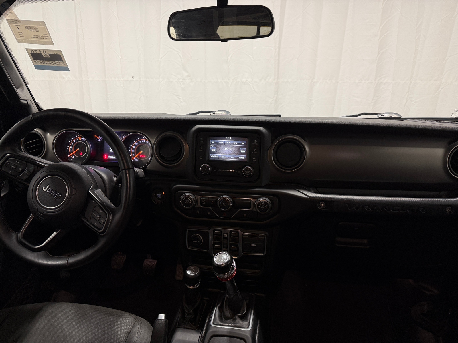 Thumbnail: 2019 Jeep Wrangler - 3