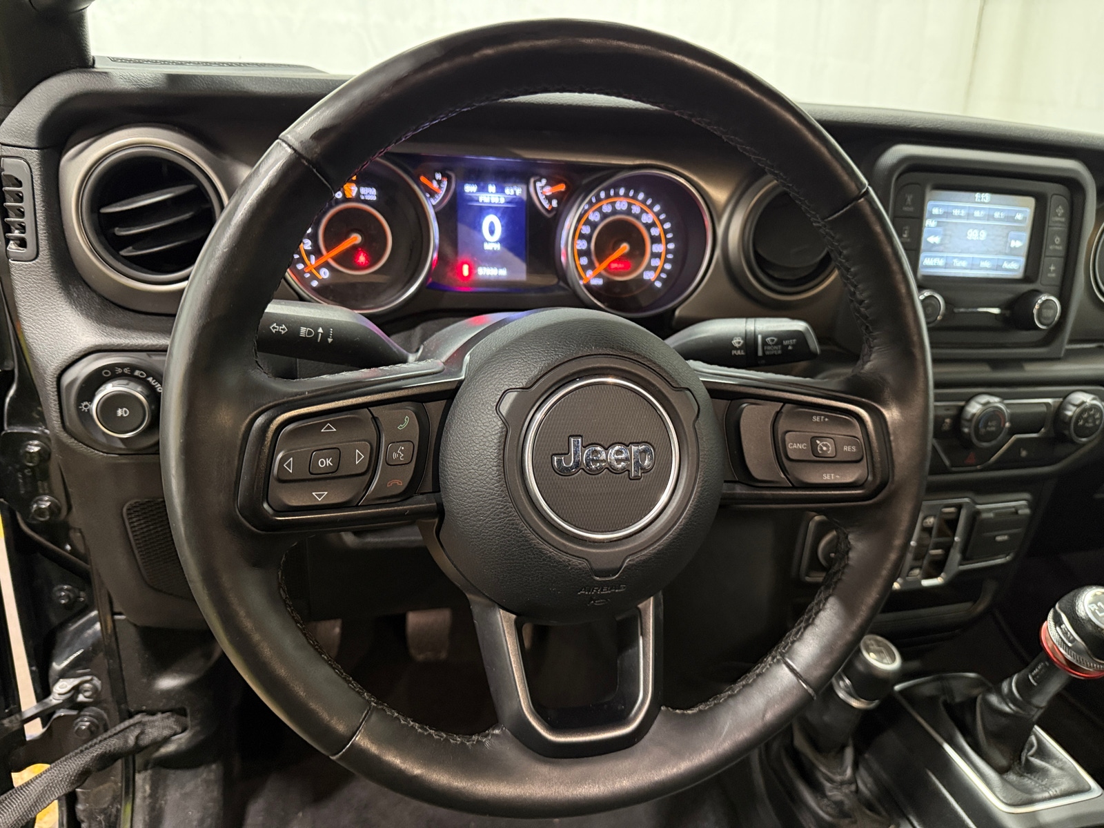 Thumbnail: 2019 Jeep Wrangler - 5