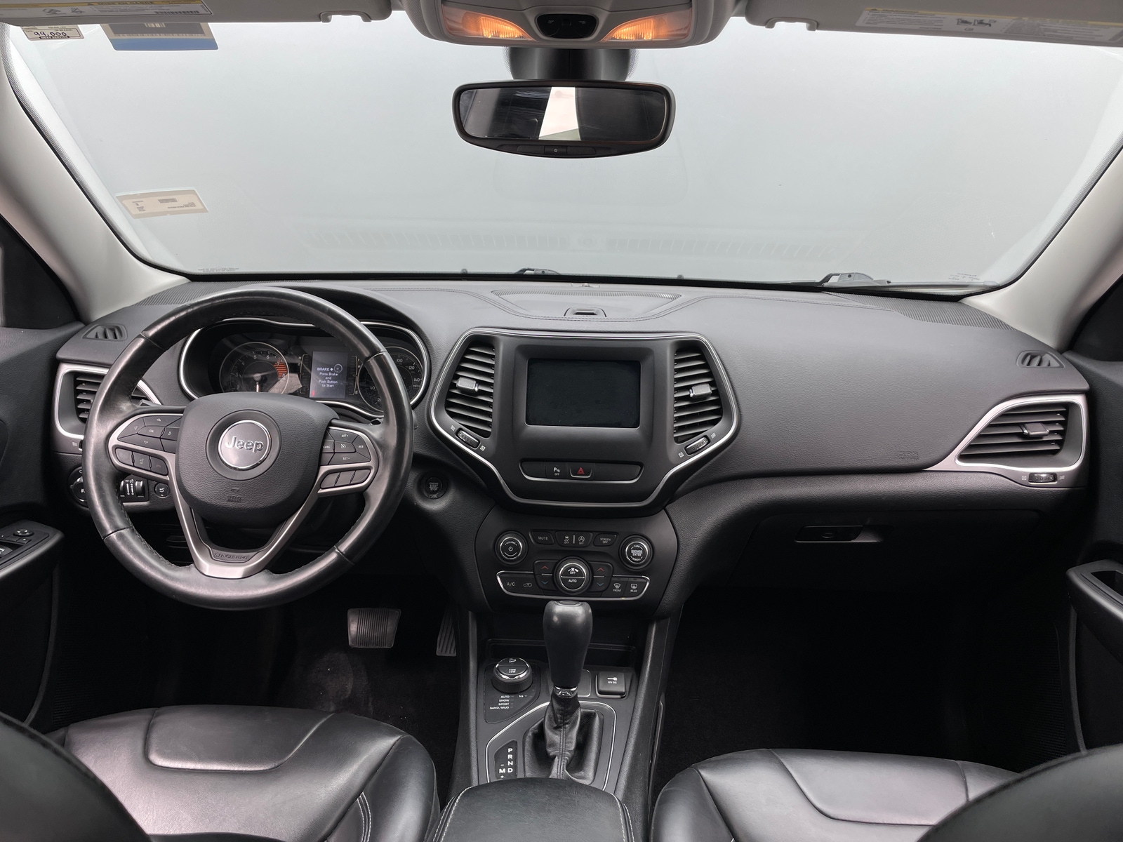 Thumbnail: 2019 Jeep Cherokee - 3