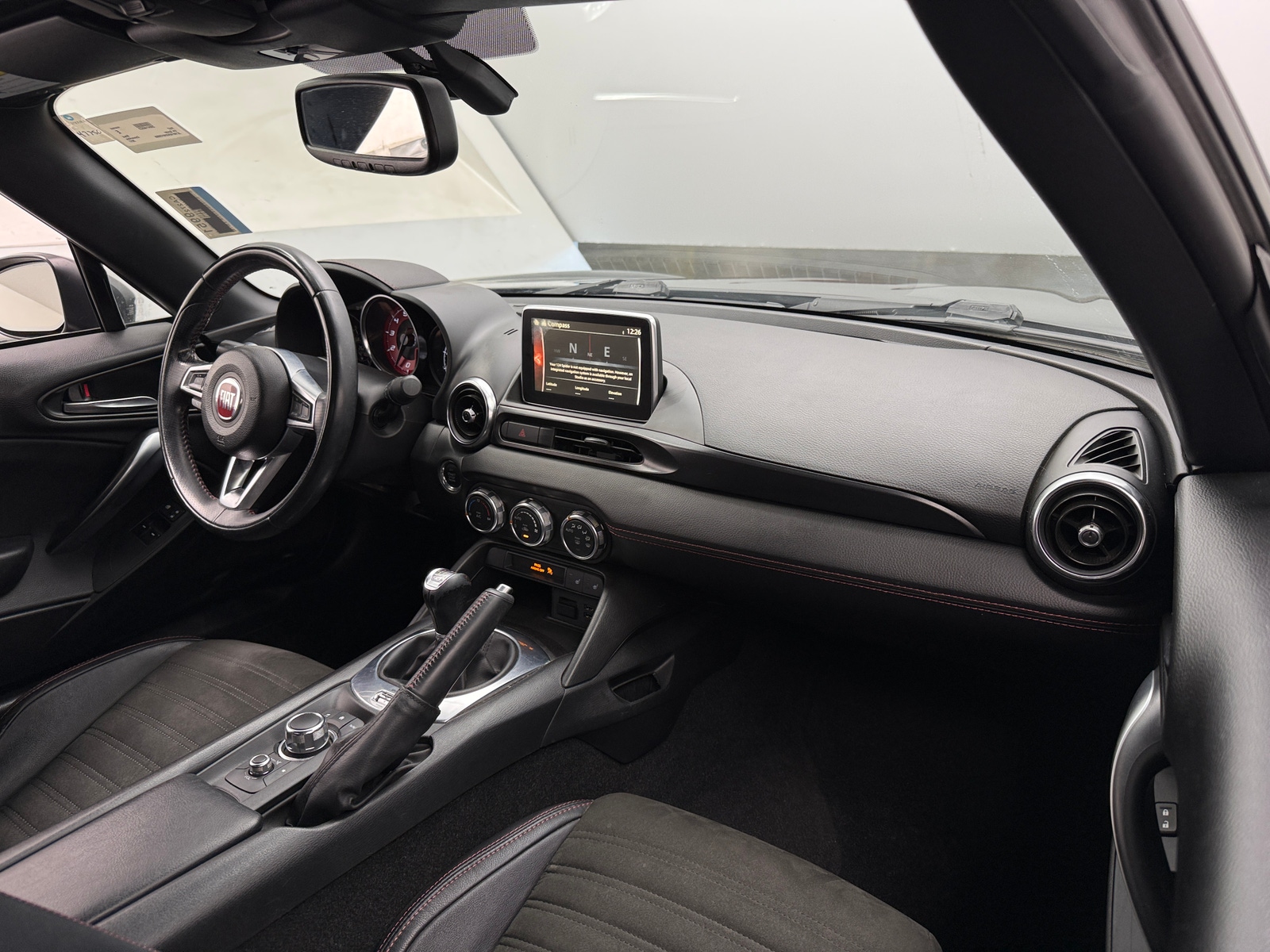 Thumbnail: 2017 Fiat 124 Spider - 2