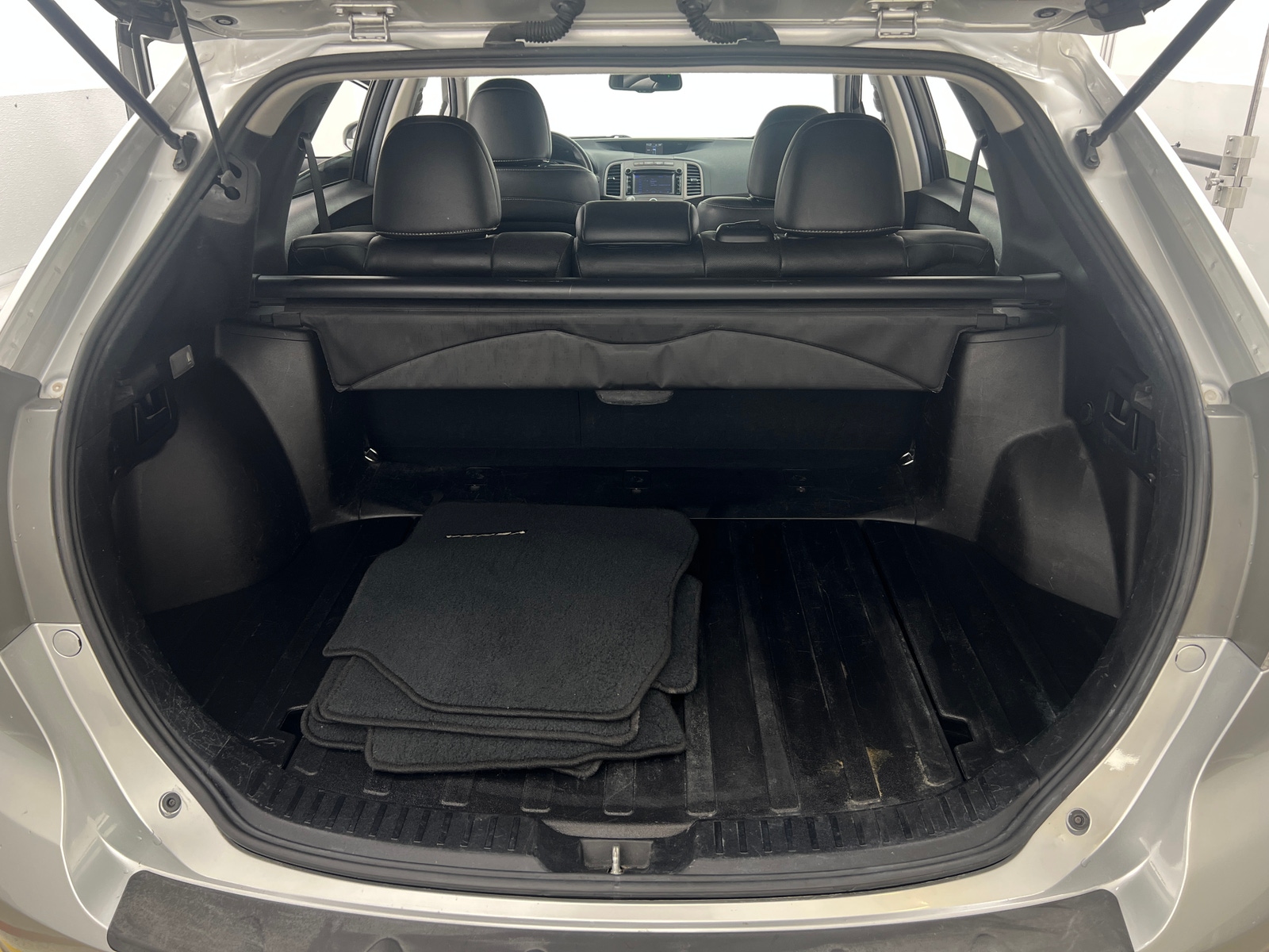 Thumbnail: 2013 Toyota Venza - 6