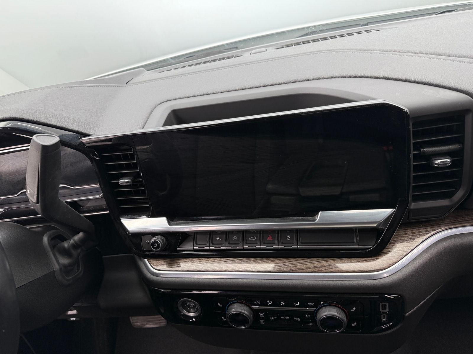 Thumbnail: 2022 Chevrolet Silverado 1500 - 4