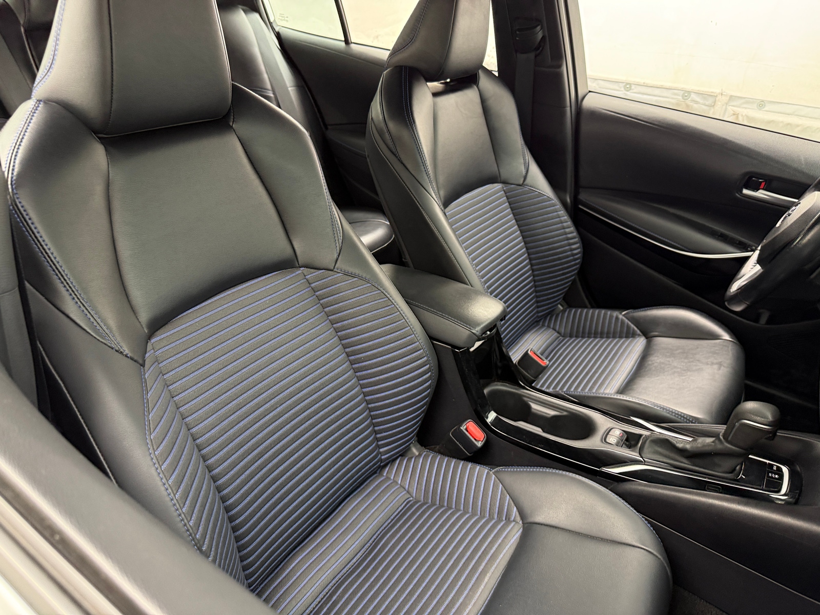 Thumbnail: 2022 Toyota Corolla - 2