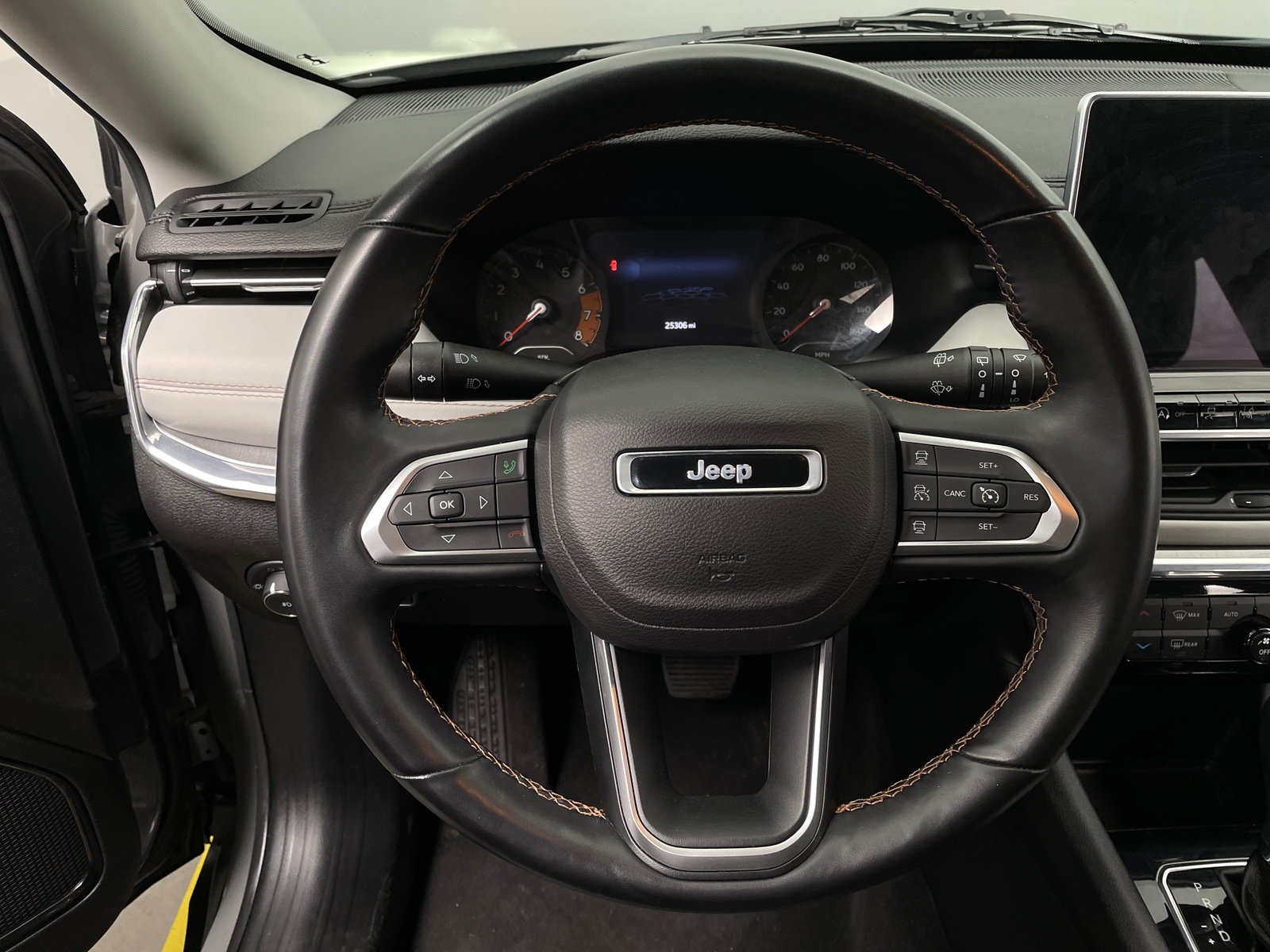 Thumbnail: 2022 Jeep Compass - 4