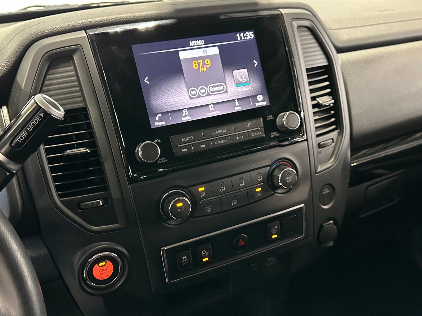 Thumbnail: 2023 Nissan Titan - 4