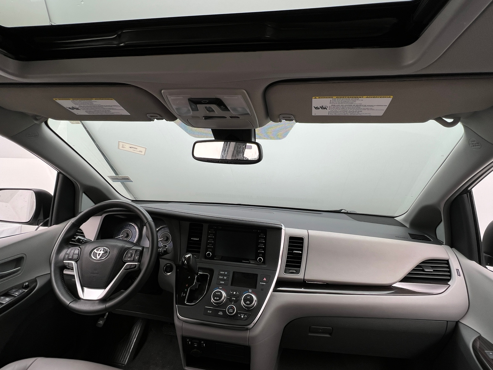 Thumbnail: 2018 Toyota Sienna - 2