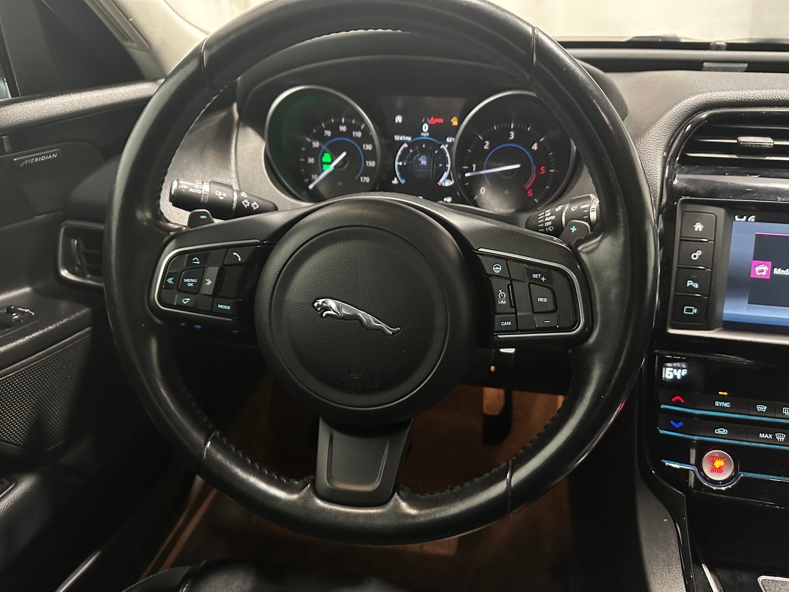 Thumbnail: 2018 Jaguar XE - 4