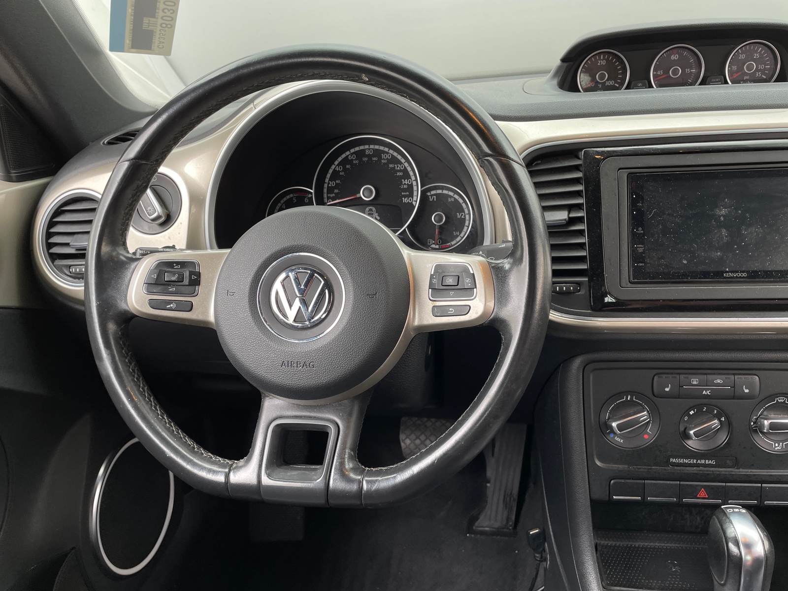 Thumbnail: 2013 Volkswagen Beetle - 4