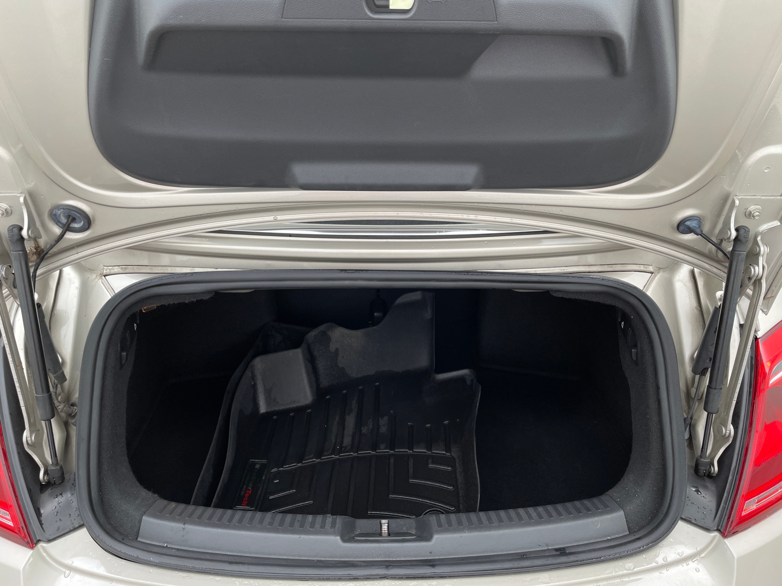 Thumbnail: 2013 Volkswagen Beetle - 6