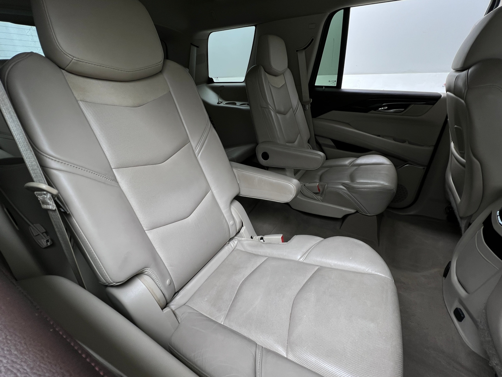 Thumbnail: 2015 Cadillac Escalade - 5