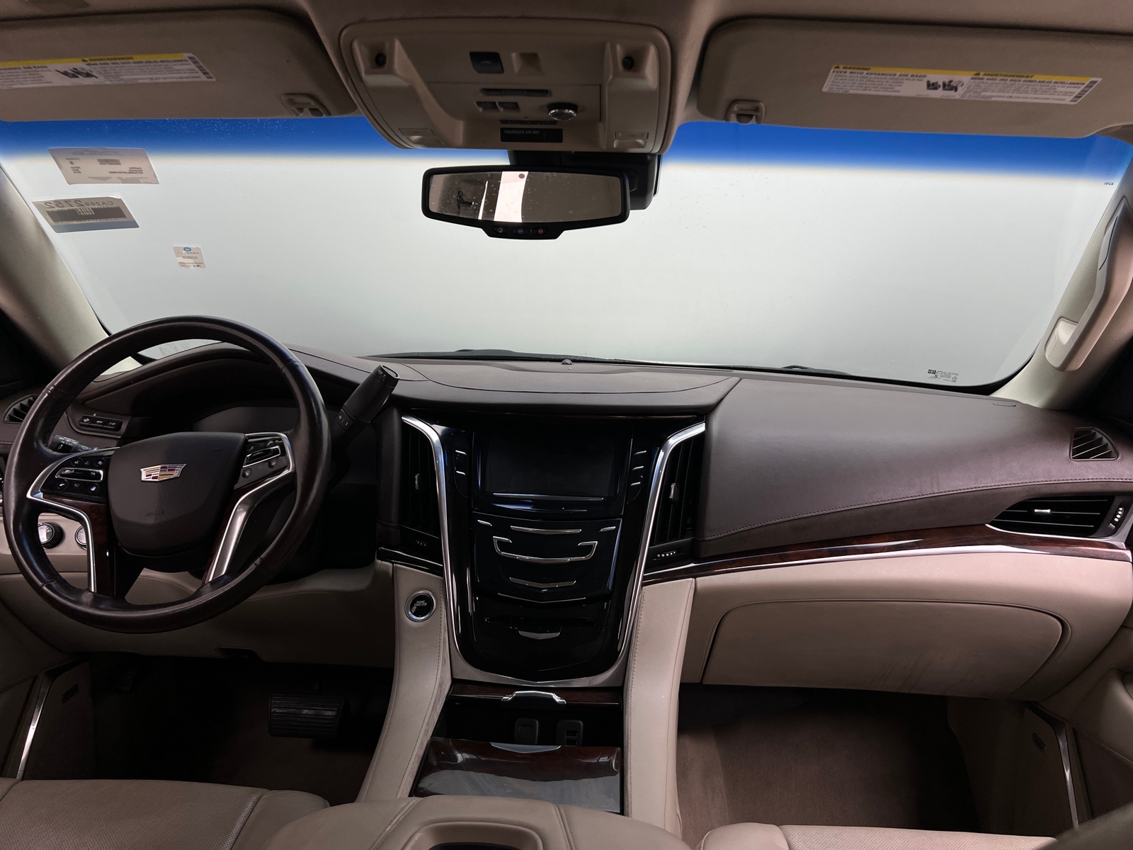 Thumbnail: 2015 Cadillac Escalade - 2