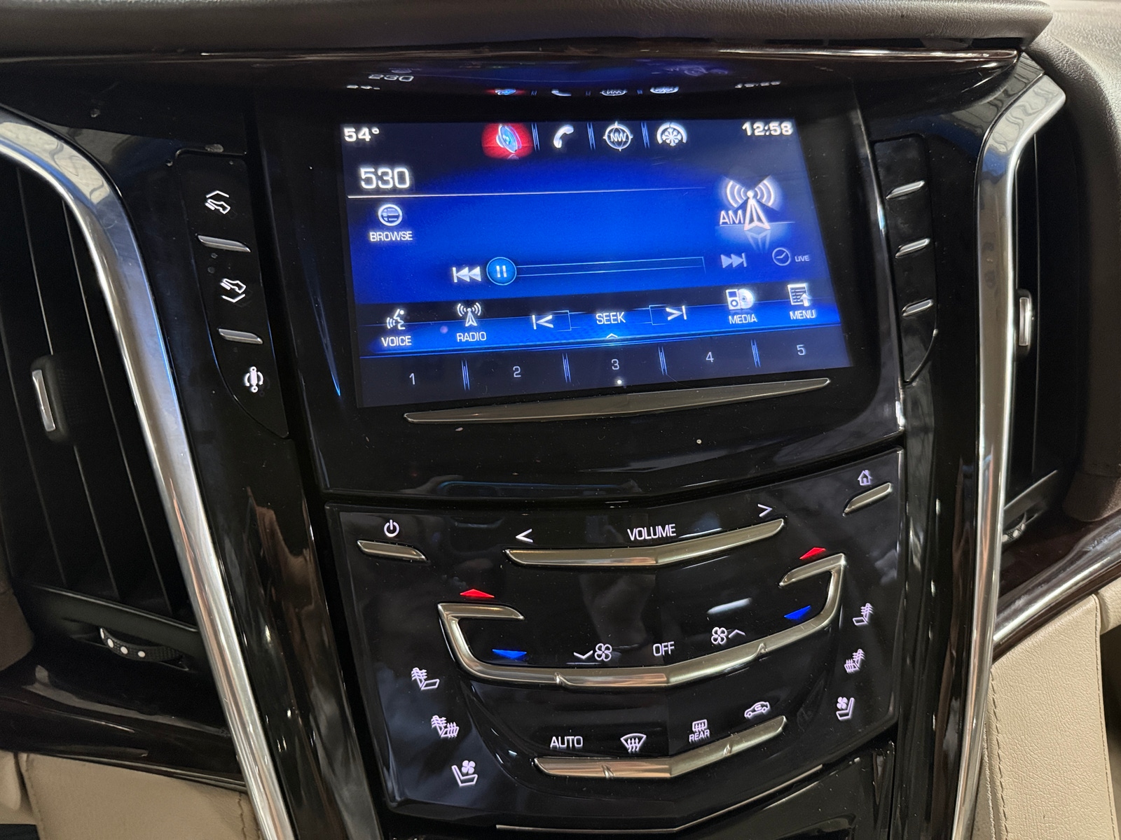 Thumbnail: 2015 Cadillac Escalade - 3