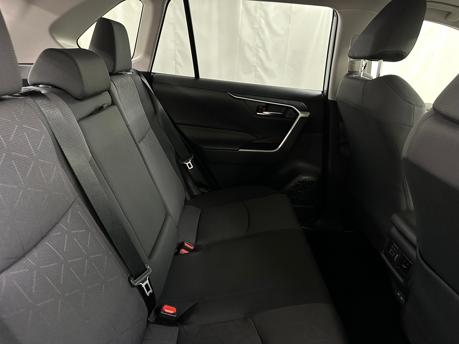 Thumbnail: 2025 Toyota RAV4 - 6