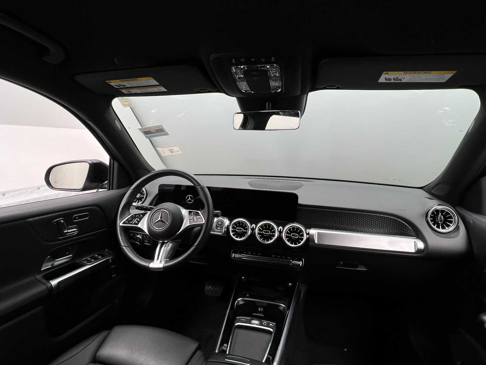 Thumbnail: 2025 Mercedes-Benz GLB - 2