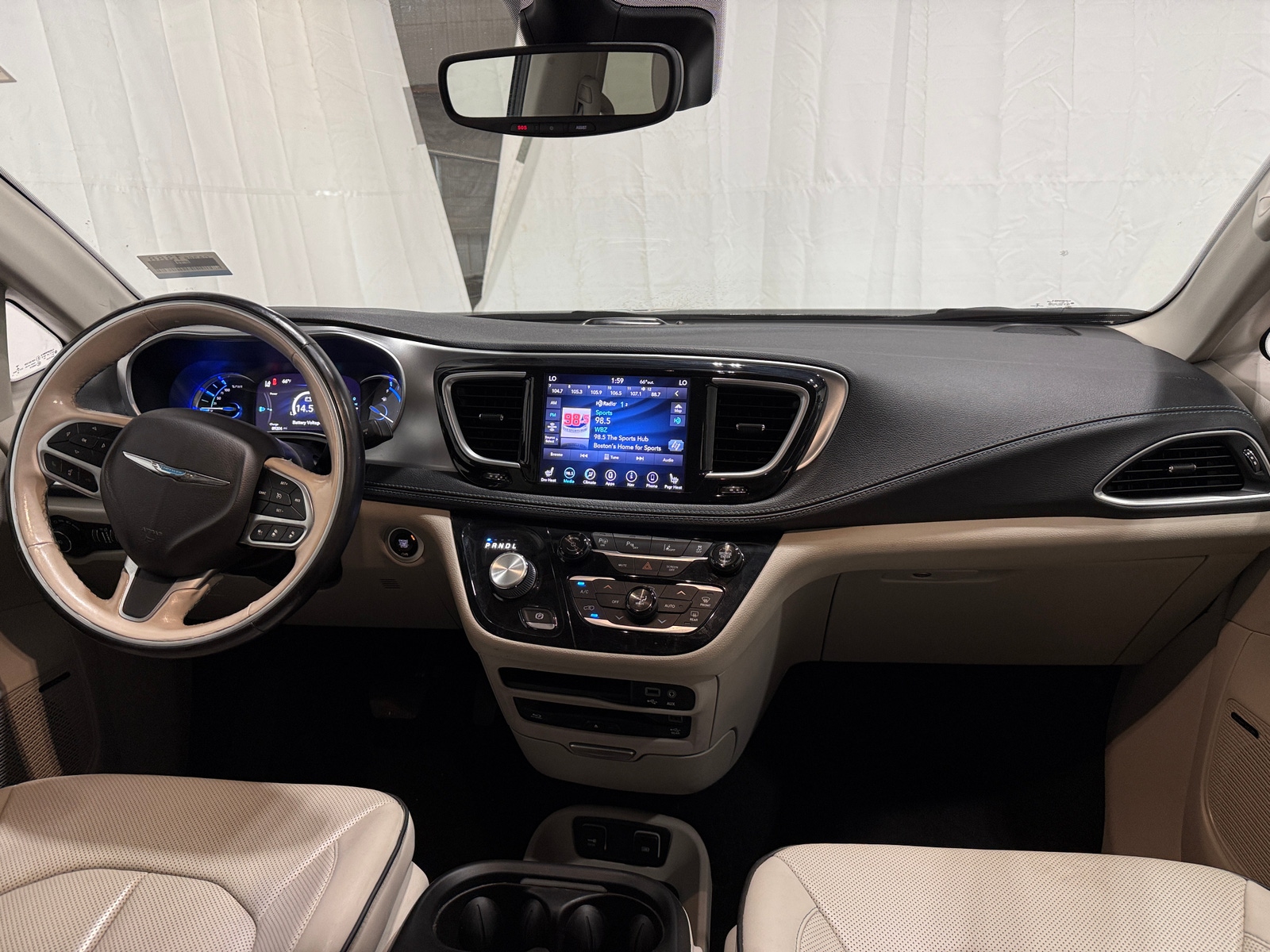 Thumbnail: 2019 Chrysler Pacifica - 2