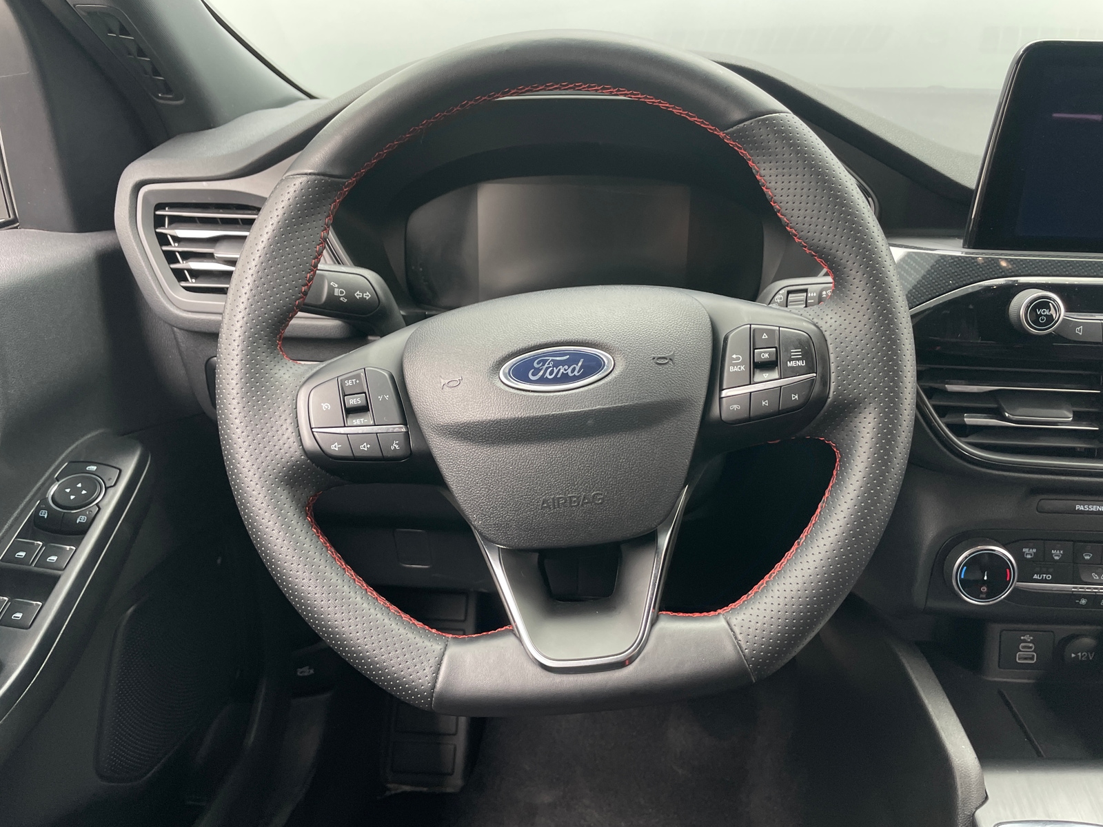 Thumbnail: 2024 Ford Escape - 5