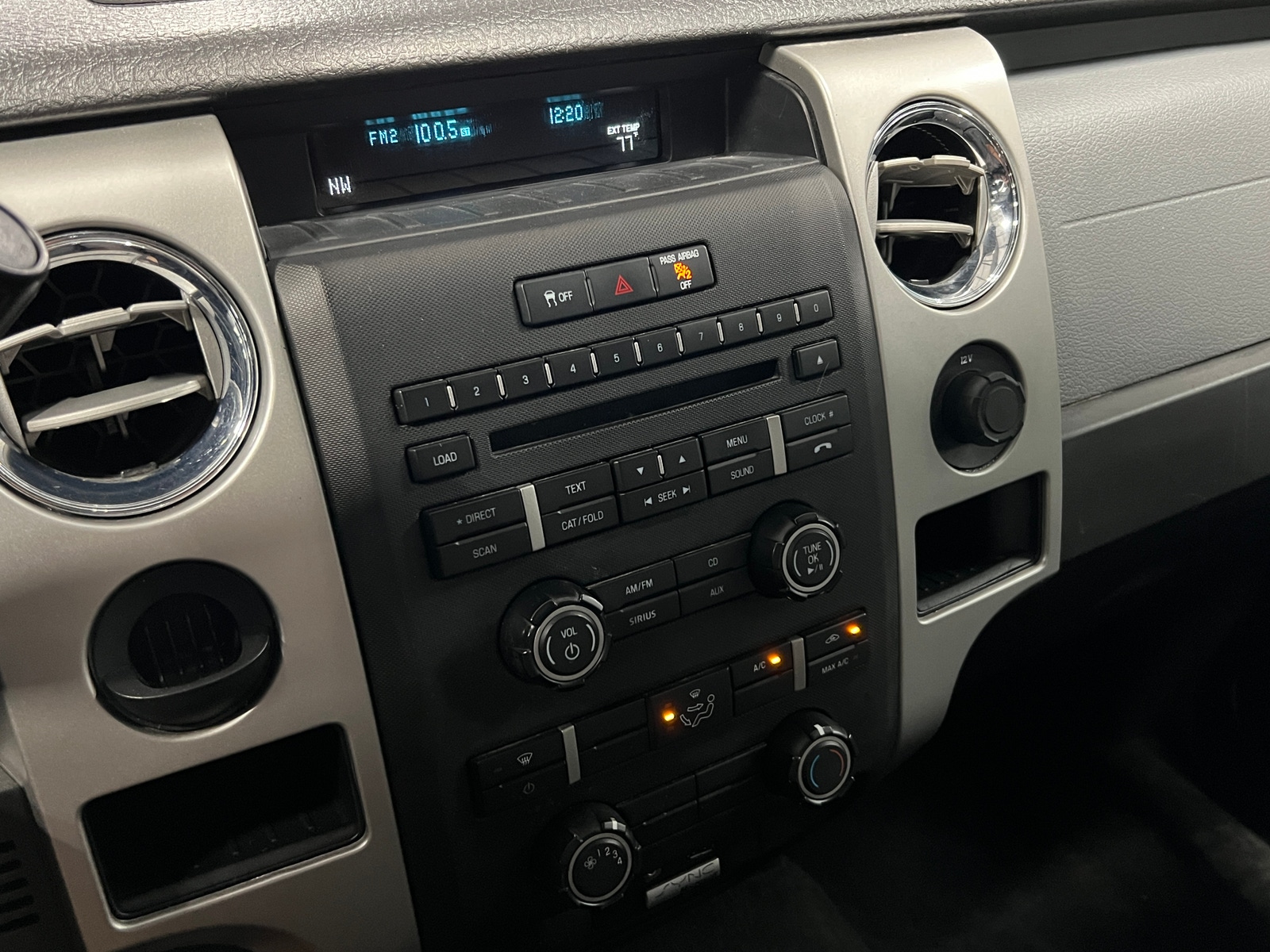 Thumbnail: 2013 Ford Econoline - 4