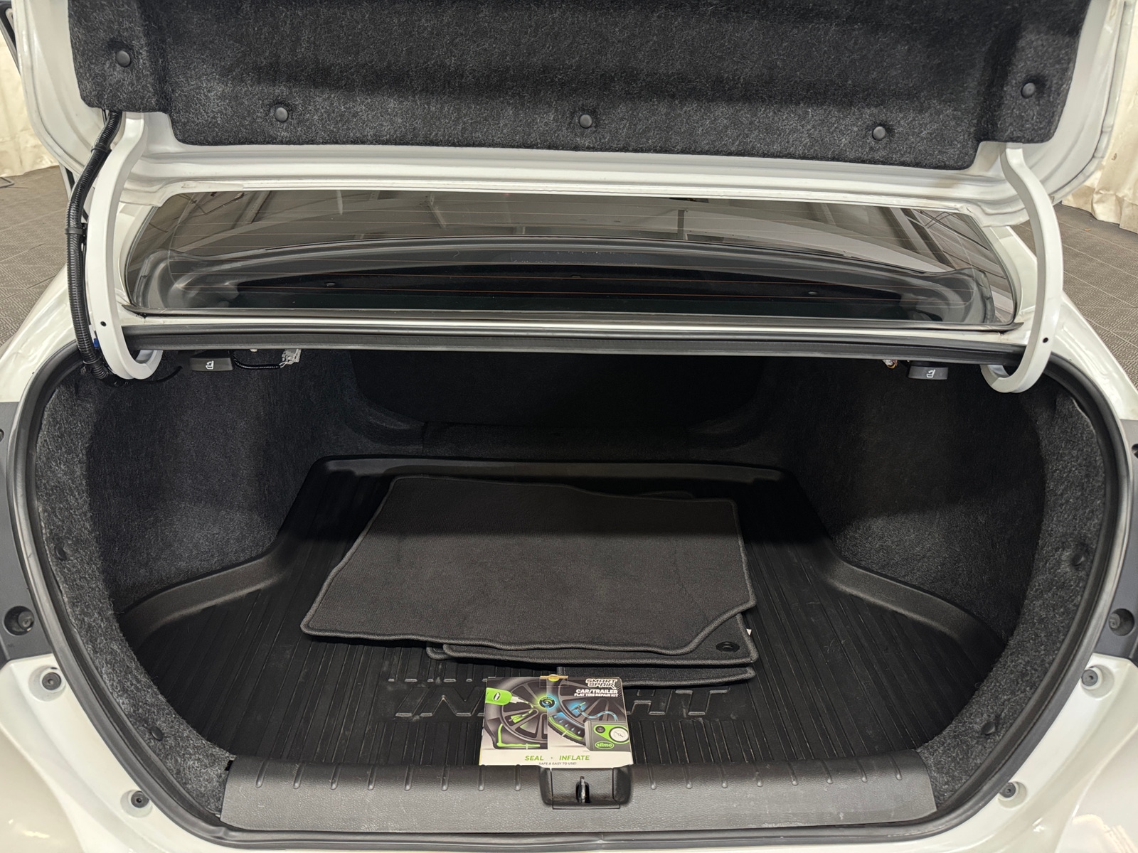 Thumbnail: 2020 Honda Insight - 7