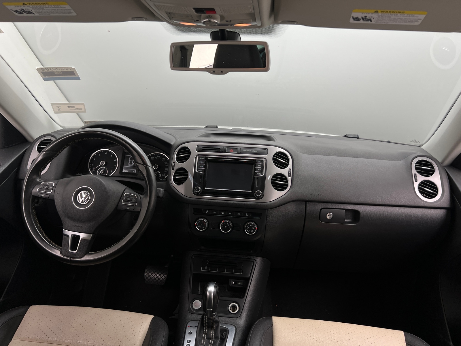 Thumbnail: 2016 Volkswagen Tiguan - 3