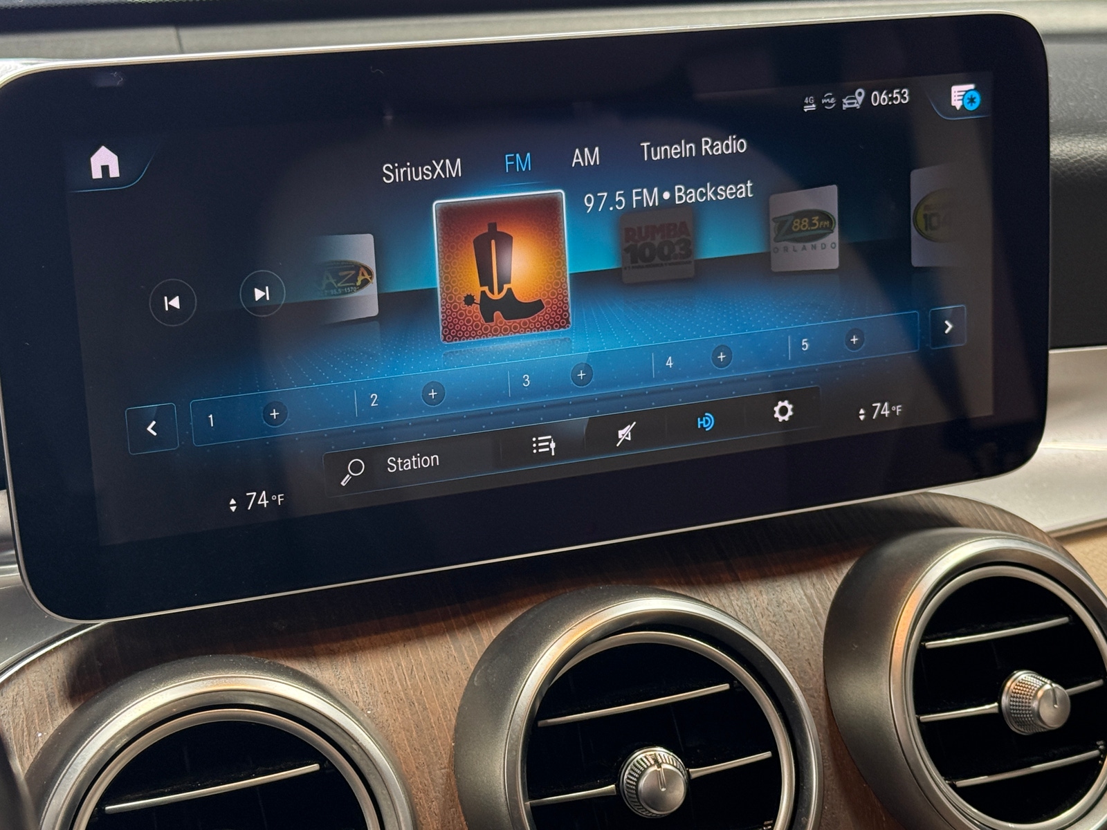 Thumbnail: 2020 Mercedes-Benz GLC - 3