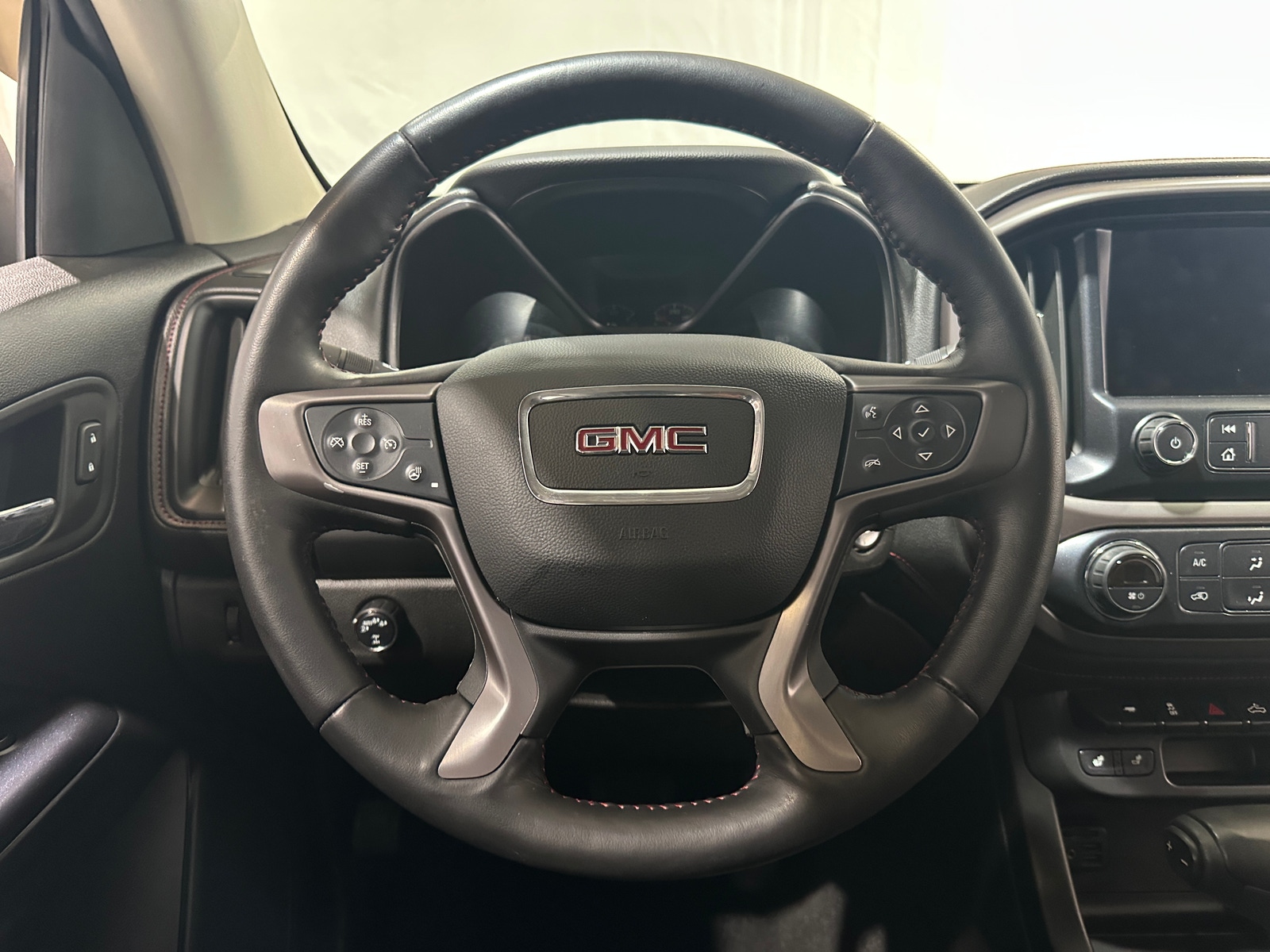 Thumbnail: 2020 GMC Canyon - 4