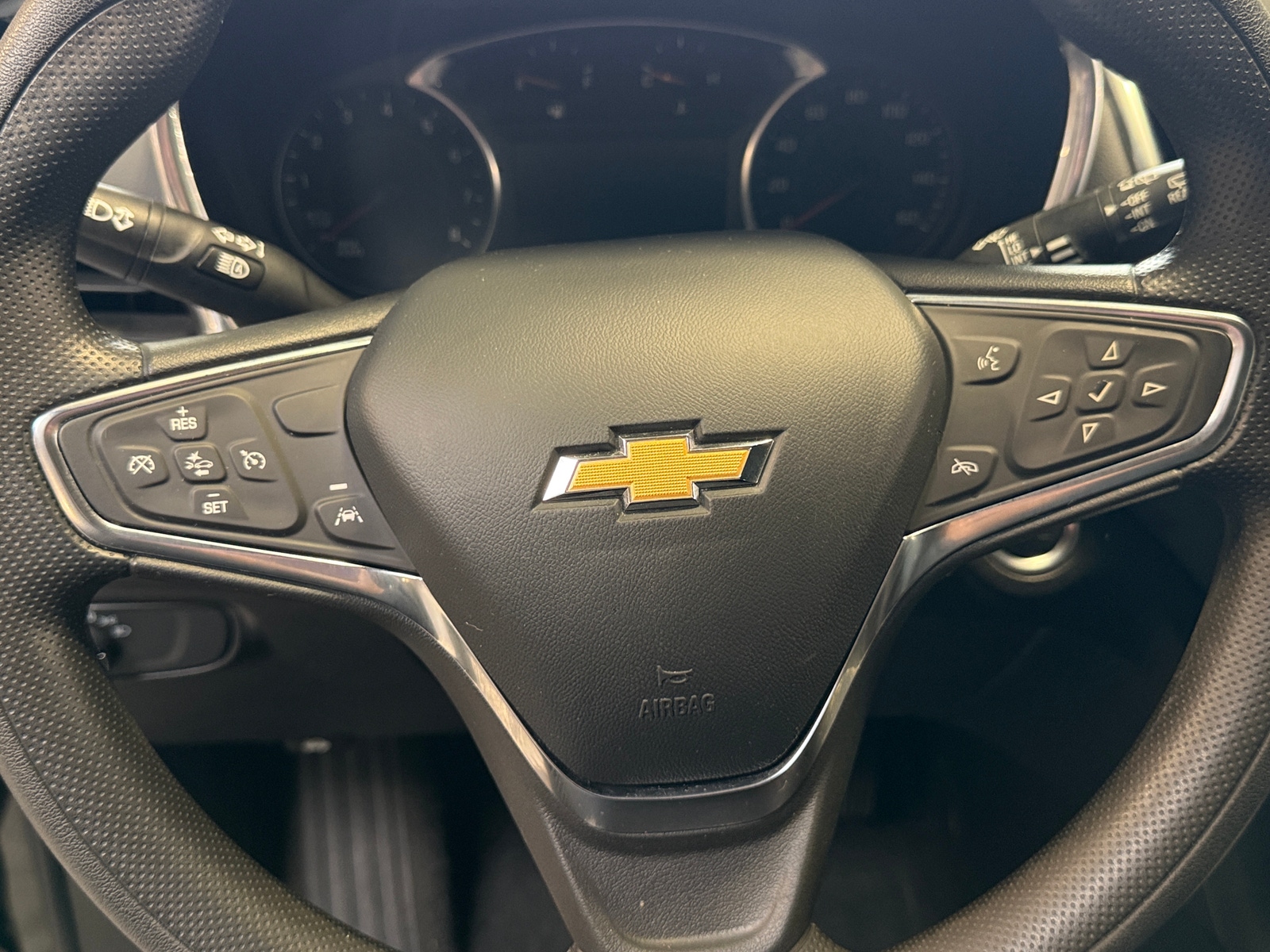 Thumbnail: 2023 Chevrolet Equinox - 5